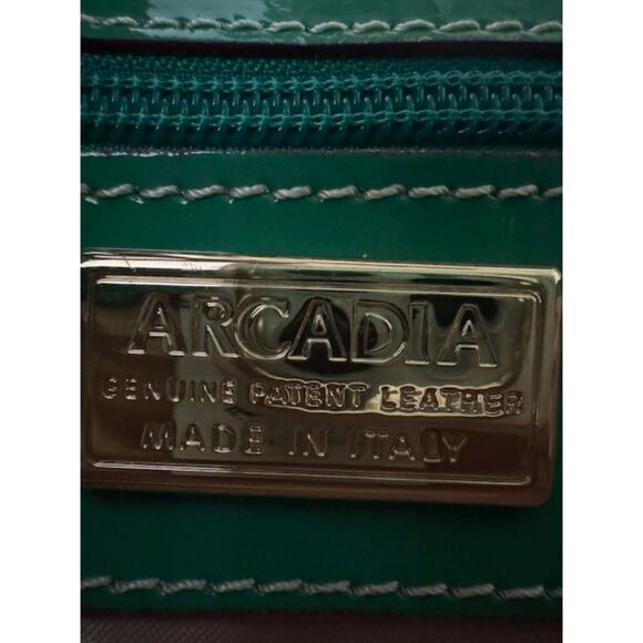 NWOT Arcadia Gianna Green Embossed Patent Leather, made in Italy. - Picture 5 of 12